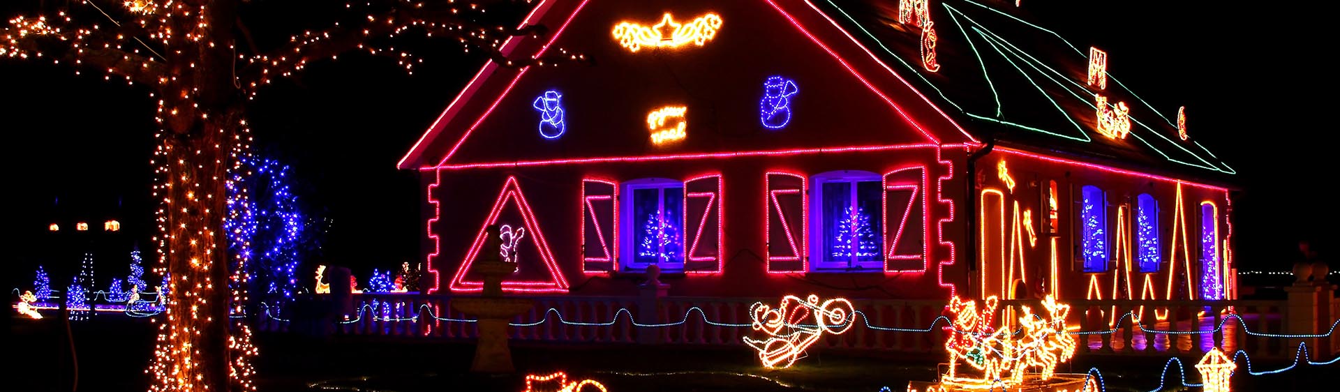 Okotoks Christmas Light Installation, Christmas Light Company and Holiday Lighting Installation